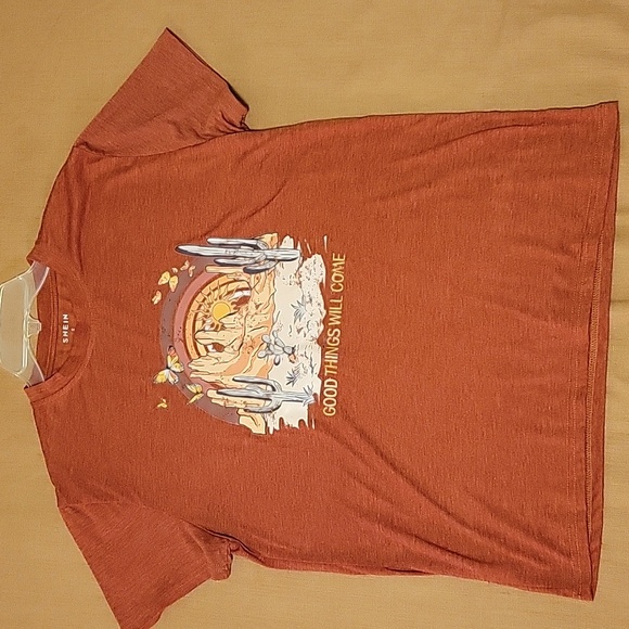 Comfy graphic tee - Picture 1 of 3